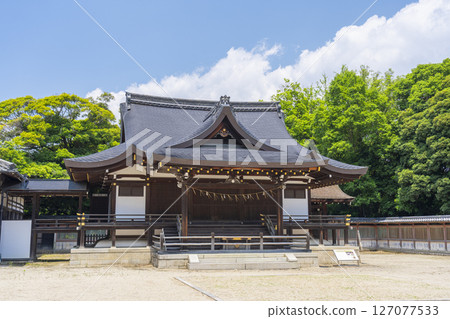 Tongu Shrine of Iwashimizu Hachimangu Shrine Tongu Shrine of Iwashimizu Hachimangu Shrine 127077533