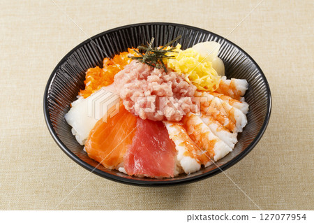 什錦刺身蓋飯 什錦刺身蓋飯 127077954