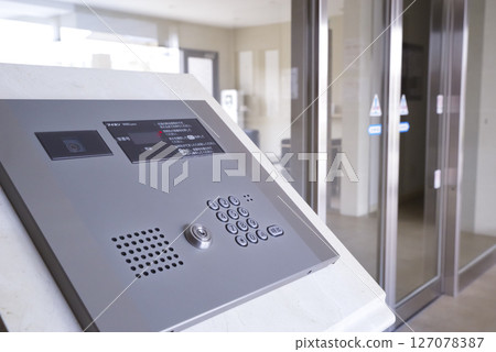 公寓自動鎖定 公寓自動鎖定 127078387