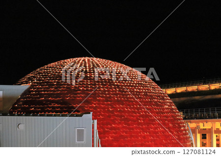 The Singapore Pavilion and the Great Roof Ring at night as seen from the Italian Garden at EXPO 2025 Osaka Kansai The Singapore Pavilion and the Great Roof Ring at night as seen from the Italian Garden at EXPO 2025 Osaka Kansai 127081124