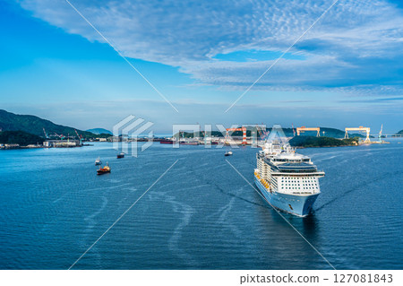 Cruise ship arriving at Nagasaki Port (Spectrum of the Seas) from Megami Ohashi Bridge [Nagasaki City] 127081843