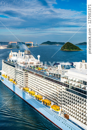 Cruise ship arriving at Nagasaki Port (Spectrum of the Seas) from Megami Ohashi Bridge [Nagasaki City] 127081871