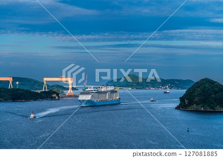 Cruise ship arriving at Nagasaki Port (Spectrum of the Seas) from Megami Ohashi Bridge [Nagasaki City] 127081885