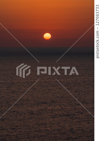 Sunset seen from Cape Sata Observatory, Kagoshima Prefecture 127083733