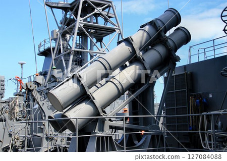 魚叉SSM四管發射器將安裝在訓練艦Shimakaze上 魚叉SSM四管發射器將安裝在訓練艦Shimakaze上 127084088