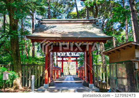 東京都杉並區大宮八幡神社紅門(北上門)由源賴義建造 東京都杉並區大宮八幡神社紅門(北上門)由源賴義建造 127092473