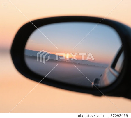 從車窗看到的日落 127092489