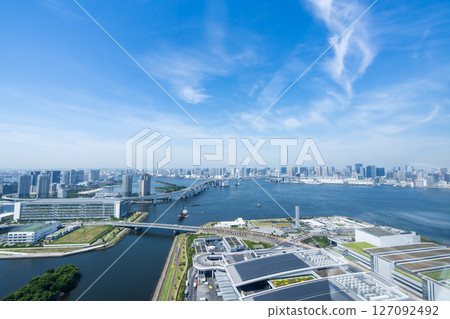 東京灣地區陽光明媚的日子 127092492