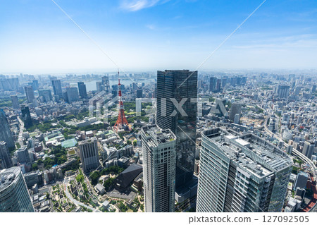 閃耀新綠的東京街景 閃耀新綠的東京街景 127092505