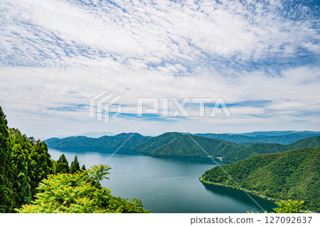 View of Lake Biwa from the summit of Shizugatake, Nagahama City, Shiga Prefecture 127092637