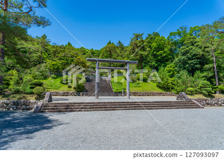 東京八王子市第 123 代大正天皇的多摩陵墓 127093097