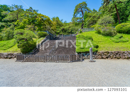 東京八王子市第 123 代大正天皇的多摩陵墓 127093101