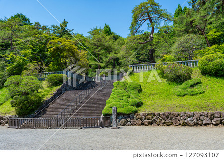 東京八王子市第 123 代大正天皇的多摩陵墓 127093107