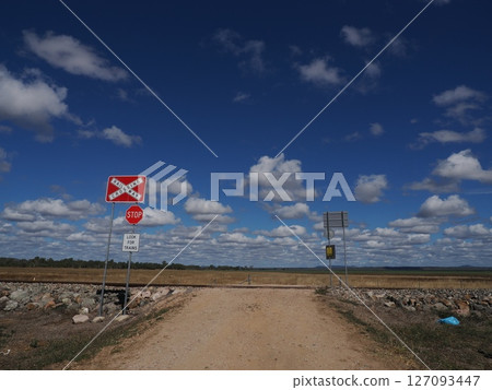 澳洲昆士蘭州布魯斯高速公路的 Wunjanga 景色 澳洲昆士蘭州布魯斯高速公路的 Wunjanga 景色 127093447