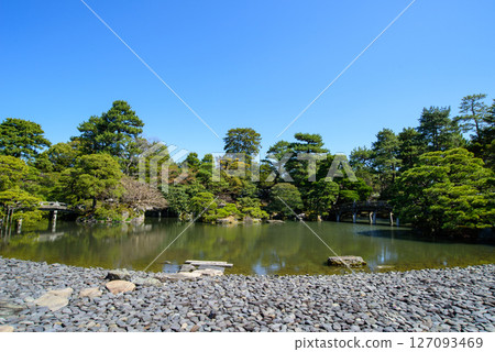 Stone bridge in the pond garden of the Kyoto Imperial Palace Stone bridge in the pond garden of the Kyoto Imperial Palace 127093469