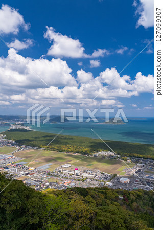 《佐賀縣》從鏡山展望台眺望的唐津灣的廣闊海景 127099307