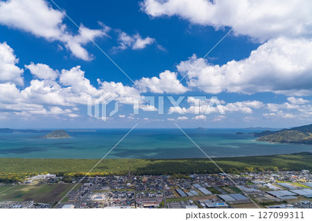 《Saga Prefecture》View from Kagamiyama Observatory and the vast ocean of Karatsu Bay 127099311