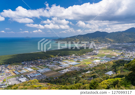 《Saga Prefecture》View from Kagamiyama Observatory and the vast ocean of Karatsu Bay 127099317
