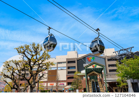 Yokohama Air Cabin, an urban ropeway in Yokohama, Kanagawa Prefecture 127104846