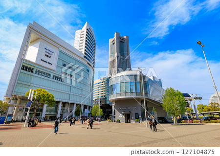 橫濱空中纜車(Yokohama Air Cabin),位於神奈川縣橫濱市的城市索道 橫濱空中纜車(Yokohama Air Cabin),位於神奈川縣橫濱市的城市索道 127104875