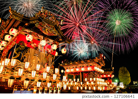 Saitama Chichibu Night Festival: Food stalls and fireworks (composite) Saitama Chichibu Night Festival: Food stalls and fireworks (composite) 127106641