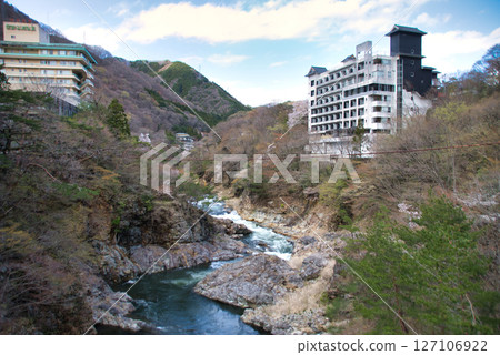 Hotel building along the Kinugawa River Kinugawa Onsen 127106922