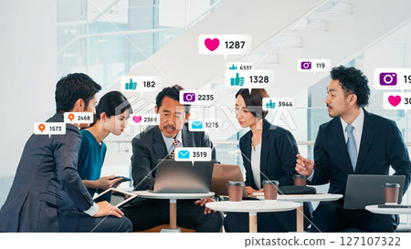 Group of business people meeting and notification icon concept 127107322