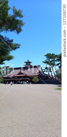 函館奉行所和春天的藍天 函館奉行所和春天的藍天 127108730