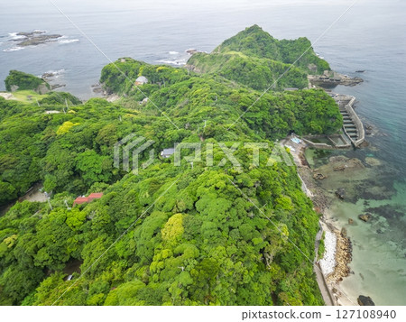 Aerial photography of the complex natural formations of Ubara Utopia, shot by drone in Katsuura City, Chiba Prefecture Aerial photography of the complex natural formations of Ubara Utopia, shot by drone in Katsuura City, Chiba Prefecture 127108940
