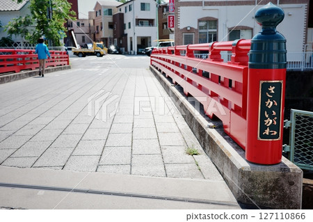 Yugyoji Bridge over the Fujisawa Shukusaike River, one of the Fifty-three Stations of the Tokaido 127110866