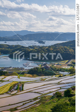 <Saga Prefecture> Rice terraces in Oura and rural scenery overlooking Imari Bay 127111067