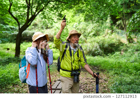 驅熊劑、爆竹、槍枝、健行、健行、老人、登山 驅熊劑、爆竹、槍枝、健行、健行、老人、登山 127112913