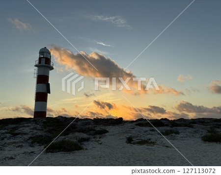 墨西哥坎昆角的日出和燈塔 127113072