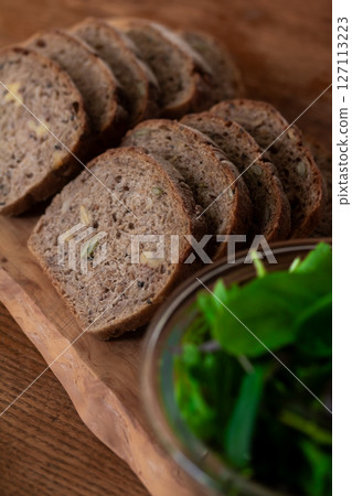 Rye bread with 7 kinds of seeds and superfoods Rye bread with 7 kinds of seeds and superfoods 127113223