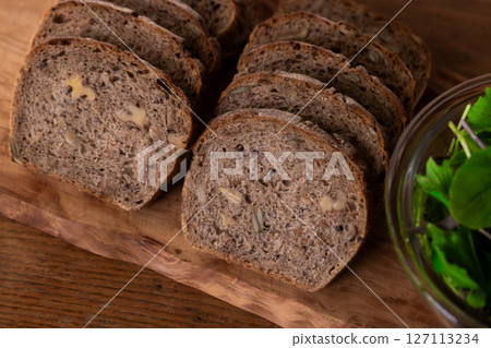 Rye bread with 7 kinds of seeds and superfoods Rye bread with 7 kinds of seeds and superfoods 127113234