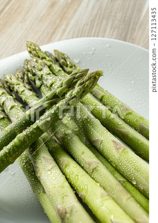 新鮮美味的綠蘆筍 127113435