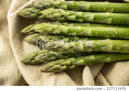 新鮮美味的綠蘆筍 127113450