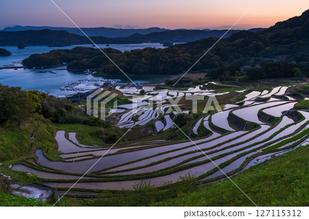 <Saga Prefecture> Rice terraces in Oura and rural scenery overlooking Imari Bay 127115312