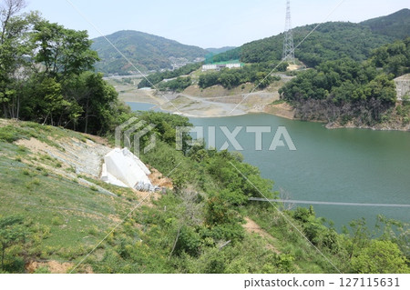 View of Dam Park Ibakita in Ibaraki City, Osaka Prefecture, home to Japan's longest suspension bridge 127115631