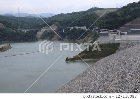Scenery of the grounds of Daimonji Temple in Ibaraki, Osaka Prefecture 127116088