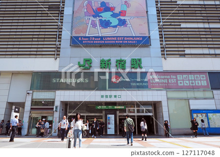 JR新宿站東口 JR新宿站東口 127117048