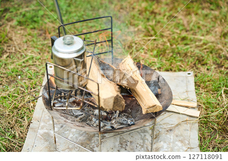 Camping image, camping, outdoor, barbecue, BBQ, family, auto campsite 127118091