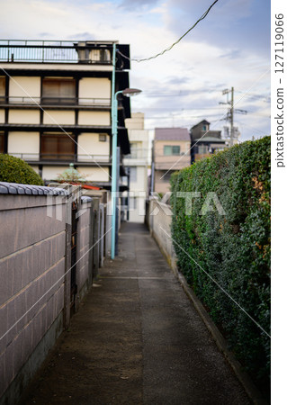 住宅區的直路 127119066