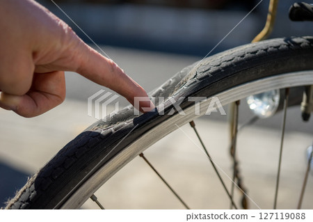 Bicycle tire flat Bicycle tire flat 127119088