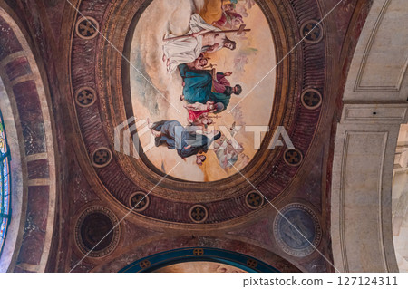 Saint-sulpice church, lateral chapel, Paris, France Saint-sulpice church, lateral chapel, Paris, France 127124311