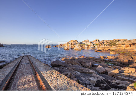 Ploumanac'h pink granite coast, cotes-d'armor, brittany, france 127124574