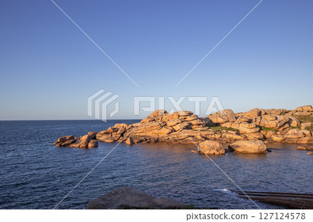 Ploumanac'h pink granite coast, cotes-d'armor, brittany, france 127124578