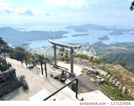 Torii torii 127125008
