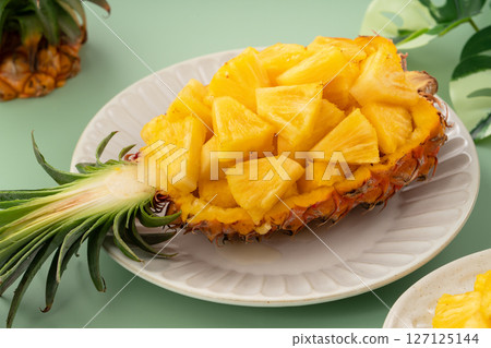 pineapple tropical leaves bowl cut slices pineapple chucks bowl パイナップル 127125144