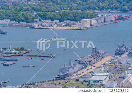 （長崎縣）從弓張岳瞭望台眺望佐世保港 127125252